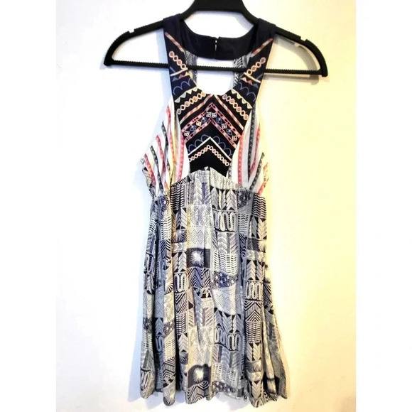 Flying Tomato Embroidered Print Tunic Dress - Picture 2 of 8